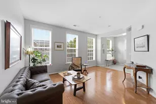 19201 Winmeade Dr, Leesburg, VA 20176 - Photo 10