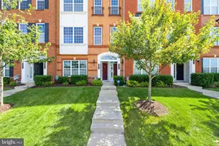 23520 Hopewell Manor Terrace, Ashburn, VA 20148 - Photo 2