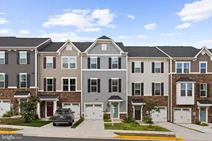 46324 Mount Kellogg Ter, Sterling, VA 20164 - Photo 2