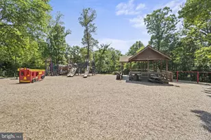 43805 Middleway Ter, Ashburn, VA 20147 - Photo 24