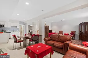 43610 Aldie Mill Ct, Chantilly, VA 20152 - Photo 6