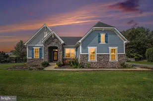 38783 Dutchmans Knoll Dr, Lovettsville, VA 20180 - Photo 1