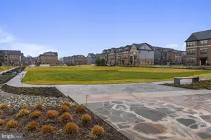 43498 Apple Orch Sq, Ashburn, VA 20148 - Photo 40
