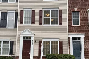 43084 Center St, Chantilly, VA 20152 - Photo 1