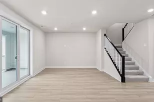 20790 Cloongee Ter, Dulles, VA 20166 - Photo 10
