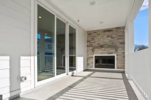 20790 Cloongee Ter, Dulles, VA 20166 - Photo 8