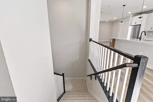20804 Cloongee Ter, Dulles, VA 20166 - Photo 4