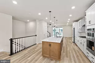 20804 Cloongee Ter, Dulles, VA 20166 - Photo 6
