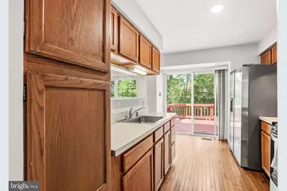 45547 Hutchens Square, Sterling, VA 20166 - Photo 8