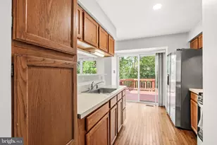 45547 Hutchens Square, Sterling, VA 20166 - Photo 8