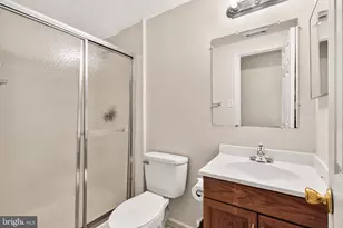 45547 Hutchens Square, Sterling, VA 20166 - Photo 40