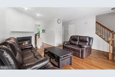 45547 Hutchens Square, Sterling, VA 20166 - Photo 18