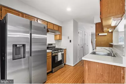 45547 Hutchens Square, Sterling, VA 20166 - Photo 10