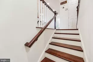 21523 Willow Breeze Sq, Ashburn, VA 20147 - Photo 2