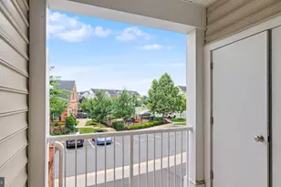43031 Foxtrail Woods Terrace, Ashburn, VA 20148 - Photo 12