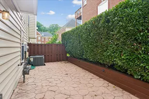 47761 Scotsborough Square, Sterling, VA 20165 - Photo 4