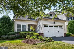 20647 Casablanca Dr, Ashburn, VA 20147 - Photo 2
