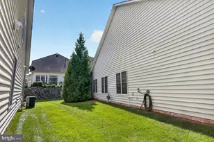 20647 Casablanca Dr, Ashburn, VA 20147 - Photo 4