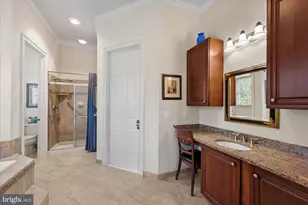 43126 Meadow Grove Dr, Ashburn, VA 20147 - Photo 36