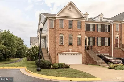 42752 Locklear Terrace, Chantilly, VA 20152 - Photo 1
