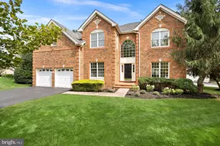 20230 Kentucky Oaks Ct, Ashburn, VA 20147 - Photo 2