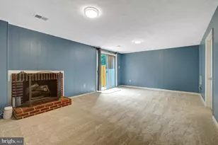 926 Sherwood Ct, Sterling, VA 20164 - Photo 38