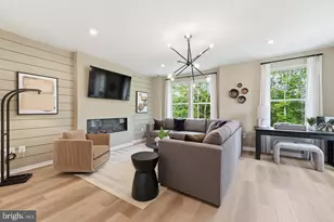 46325 Cranston St, Potomac Falls, VA 20165 - Photo 4