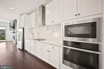44611 Uptown Row Drive, Ashburn, VA 20147 - Photo 10