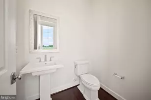 44611 Uptown Row Dr, Ashburn, VA 20147 - Photo 14