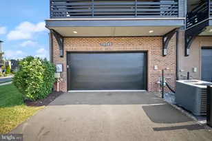 44611 Uptown Row Dr, Ashburn, VA 20147 - Photo 26