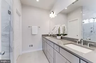 42335 Nelsonville Ter, Ashburn, VA 20148 - Photo 36