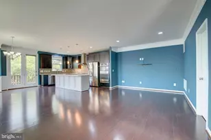 42262 Knotty Oak Terrace, Brambleton, VA 20148 - Photo 8