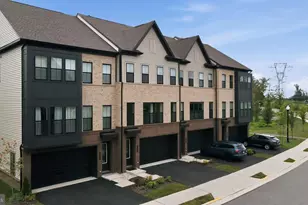 22976 Copper Tree Ter, Ashburn, VA 20148 - Photo 2