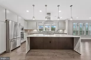 42384 Soave Dr, Brambleton, VA 20148 - Photo 16