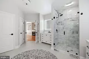 129 Sinegar Pl, Sterling, VA 20165 - Photo 26