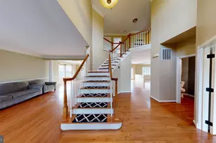 43799 Abbott Pl, Ashburn, VA 20147 - Photo 2