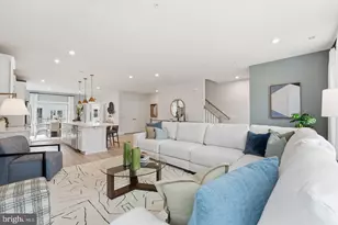 21112 Southbank St, Potomac Falls, VA 20165 - Photo 12