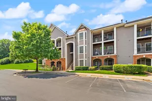 20453 Chesapeake Square, Sterling, VA 20165 - Photo 2