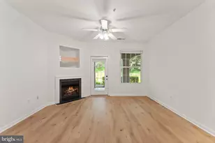 20453 Chesapeake Square, Sterling, VA 20165 - Photo 16