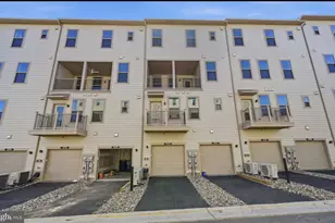 19714 Misty Moss Sq, Ashburn, VA 20147 - Photo 2