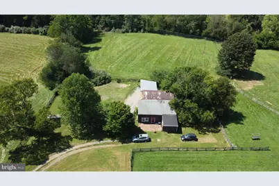 20280 Shelburne Glebe Road, Purcellville, VA 20132 - Photo 2