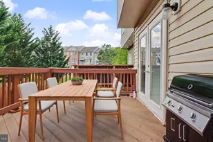 21744 Leatherleaf Cir, Sterling, VA 20164 - Photo 30