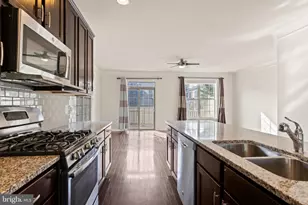22615 Norwalk Square, Ashburn, VA 20148 - Photo 14