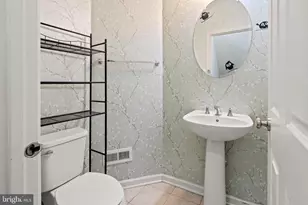 22615 Norwalk Square, Ashburn, VA 20148 - Photo 8
