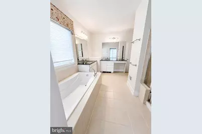 20674 Crescent Pointe, Ashburn, VA 20147 - Photo 10