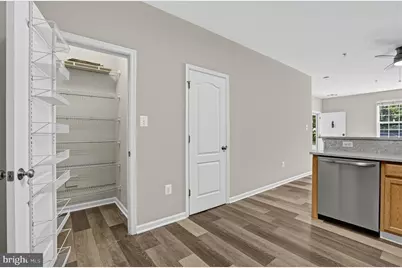 43620 Hampshire Crossing Square, Leesburg, VA 20176 - Photo 8