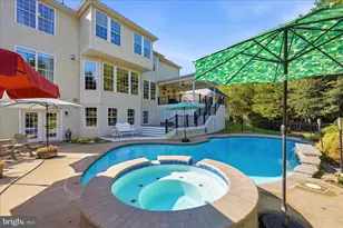43317 Cedar Pond Pl, Chantilly, VA 20152 - Photo 2
