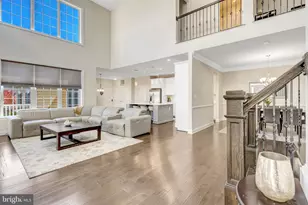 23311 Silcott Woods Terrace, Ashburn, VA 20148 - Photo 2