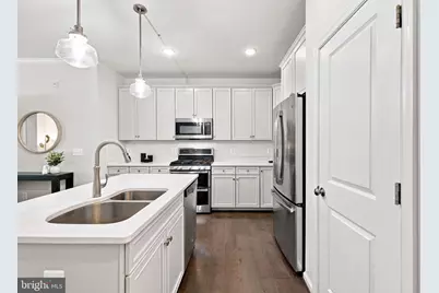 1108 Ribbon Limestone Terrace SE, Leesburg, VA 20175 - Photo 6