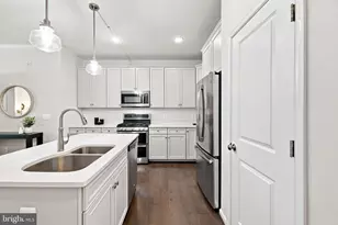1108 Ribbon Limestone Terrace SE, Leesburg, VA 20175 - Photo 6